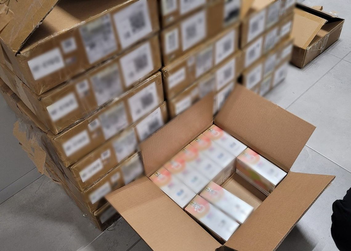 Wiadomości lokalne. Transport bez akcyzy w rękach celników. Zabezpieczono 1800 butelek Lubelska Służba Celno-Skarbowa przejęła nielegalne płyny do e-papierosów.