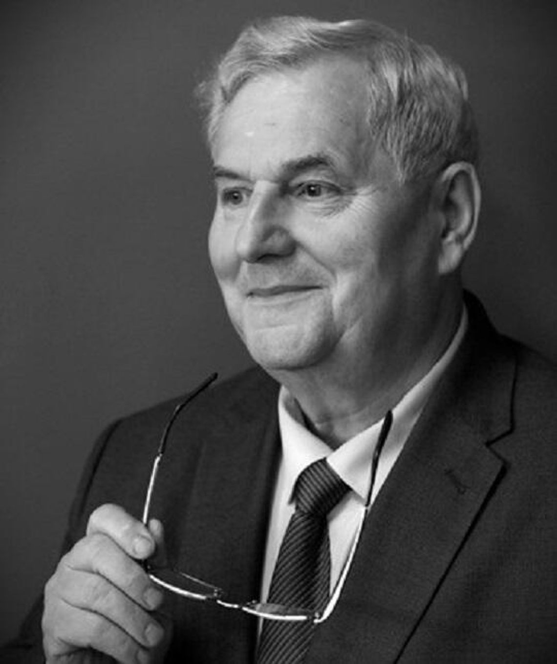 Wiadomości lokalne. Waldemar Taurogiński - ostatnie pożegnanie twórcy. Awanse i odznaczenia w NOSG