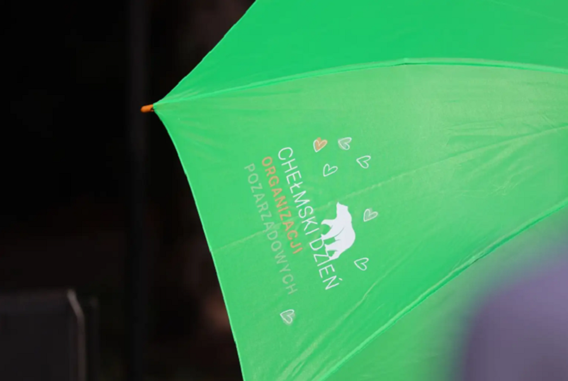 Wiadomości lokalne. Współpraca z chełmskimi NGO. Niewybuch w Strupinie. W przyszłym roku wyższy zasiłek pogrzebowy. Wiadomości lokalne. Współpraca z chełmskimi NGO. Niewybuch w Strupinie. W przyszłym roku wyższy zasiłek pogrzebowy.