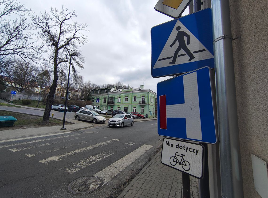 Wiadomości lokalne. Znikające „zebry” w Chełmie. Problem większy niż możliwości miasta