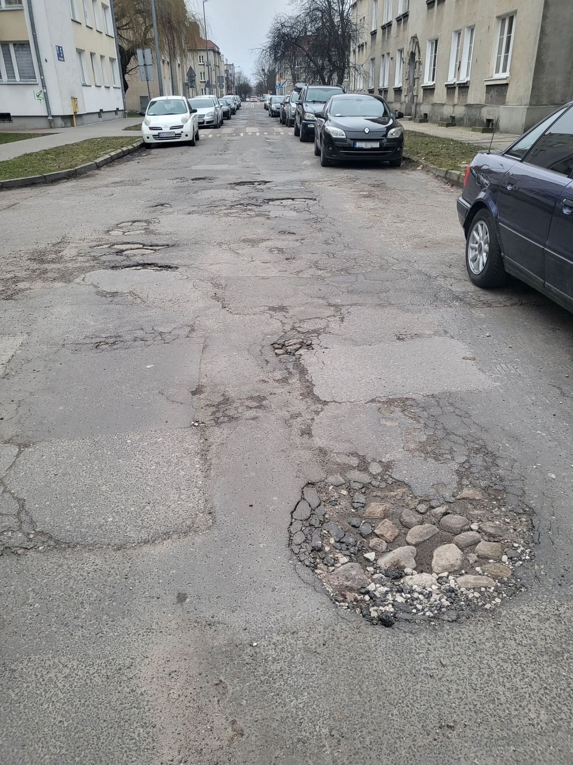 Wiadomości lokalne. Zniszczona Wołyńska trafiła do planu inwestycji. Termin realizacji nieznany