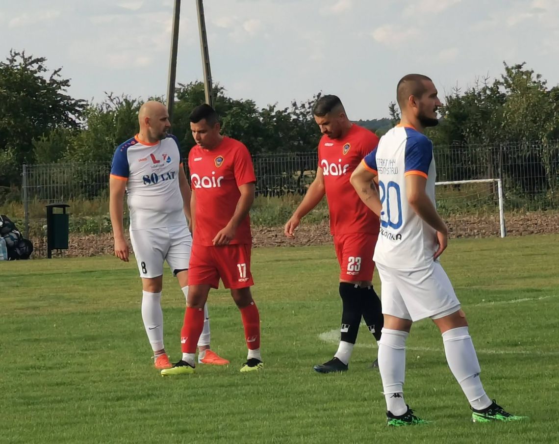 Wiadomości sportowe - inauguracja sezonu w chełmskich klasach A i B Victoria Żmudź - Start Krasnystaw