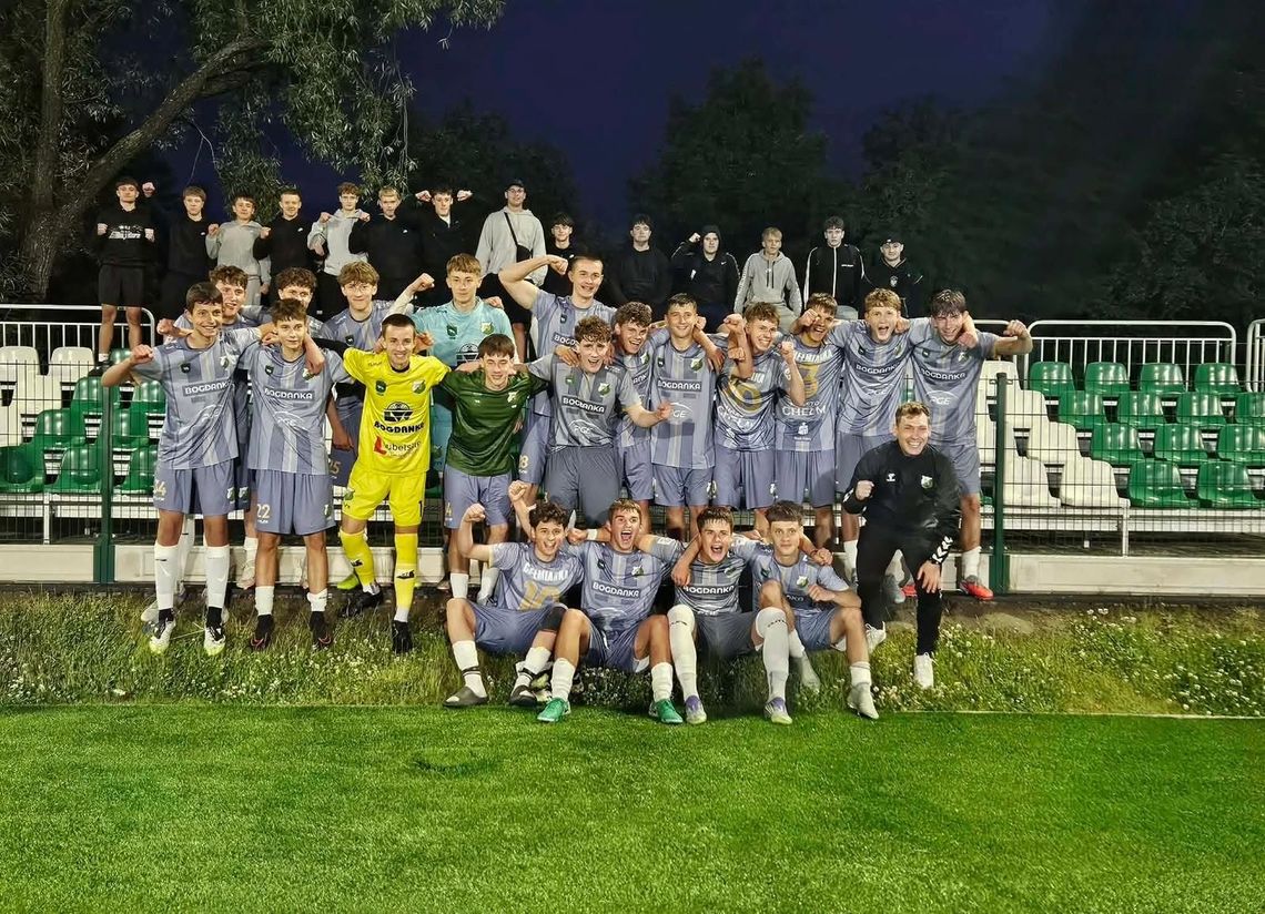 Wiadomości sportowe - juniorzy Chełmianki utrzymali się w lidze Juniorzy Chełmianki