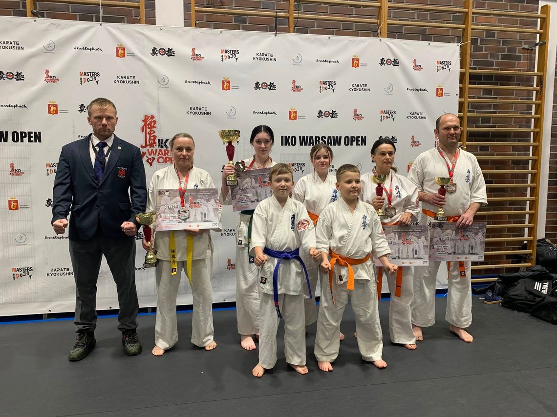 Wiadomości sportowe - karatecy Kanku na podium w Warszawie Klub Karate Kyokushin Kanku w Chełmie