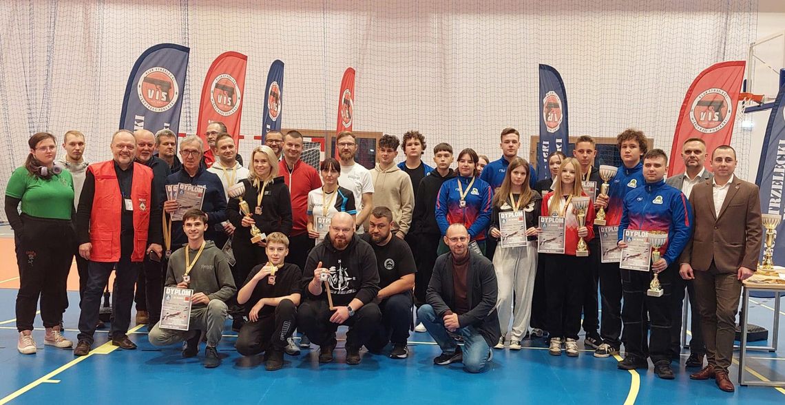 Wiadomości sportowe - Strzelcy MKS-u Dragon Chełm z medalami w Pucharze Międzyrzecczyzny KS Vis Międzyrzec Podlaski