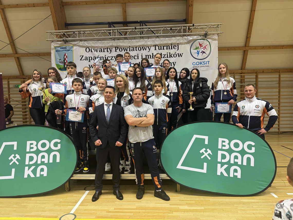 Wiadomości sportowe - zapaśnicze medale w Woli Uhruskiej Turniej zapasów w Woli Uhruskiej