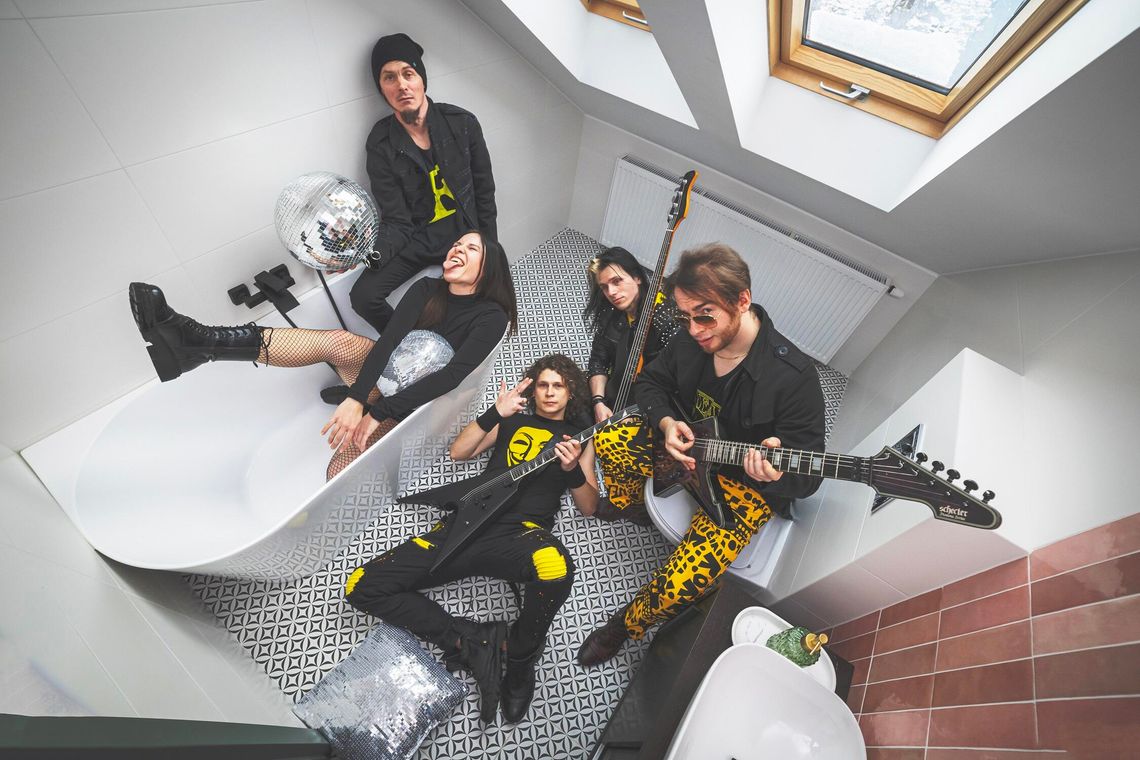 Wieczorna ROCKosfera #385 - Freaks' Elite