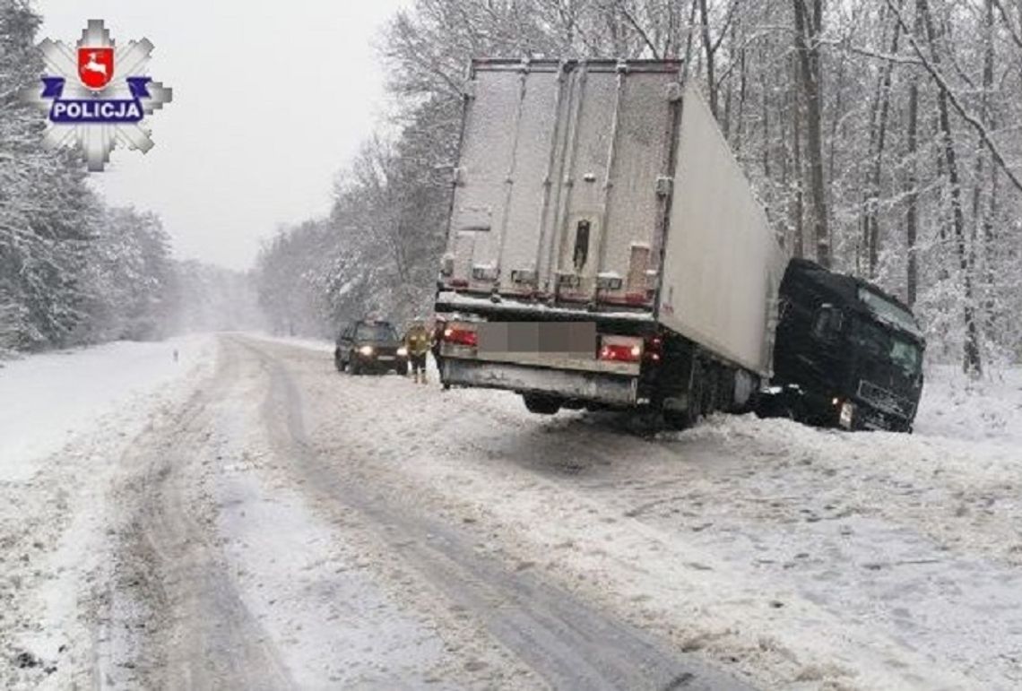 Włodawa: Wiele kolizji na zaśnieżonych drogach