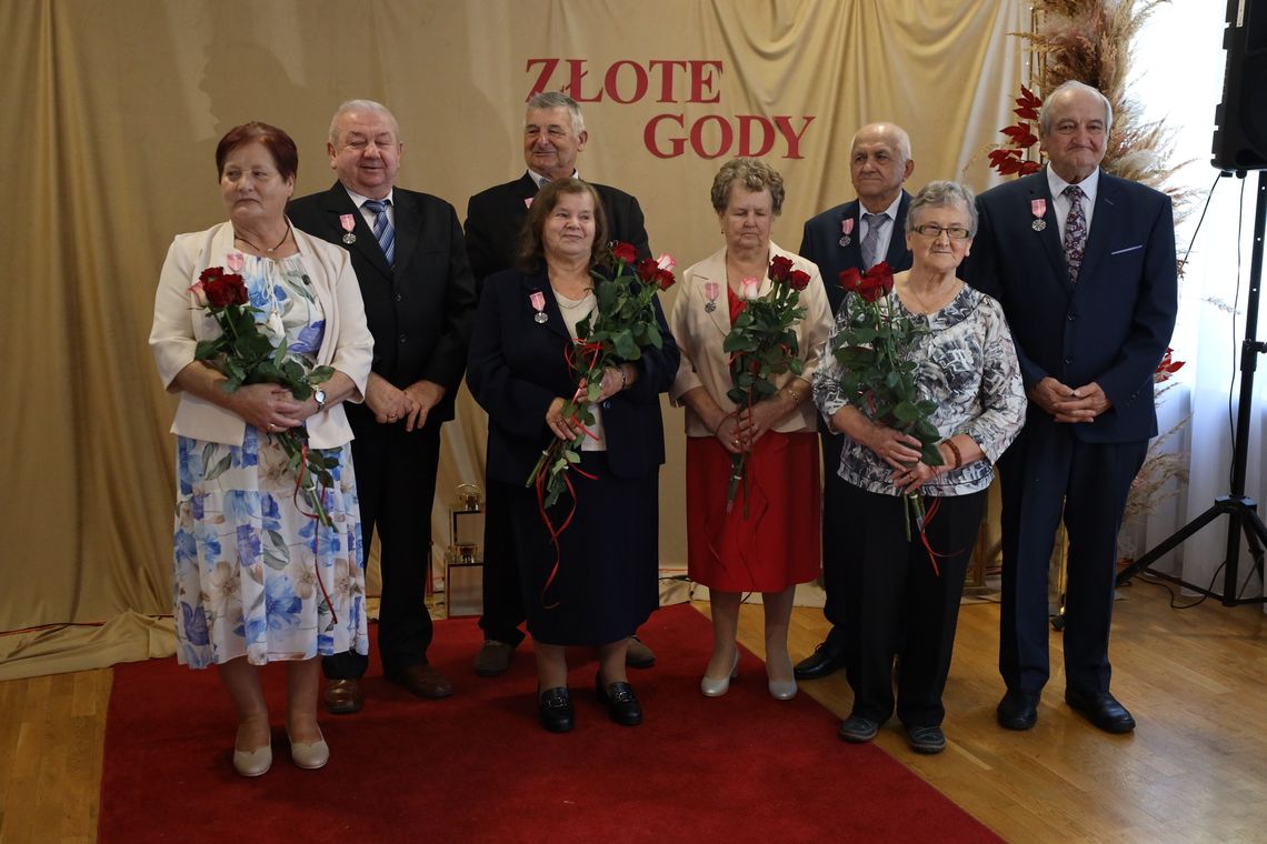 Złote Gody w gminie Leśniowice. Przeżyli razem tyle lat! Zobaczcie zdjęcia