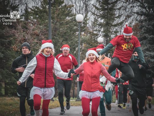 Mikołajkowe bieganie podczas Parkrunu Chełm [GALERIA ZDJĘĆ]