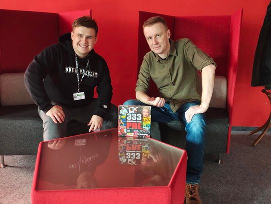 Premiera Książki „333 popkultowe rzeczy lata 90” i spotkanie z Bartkiem Koziczyńskim [GALERIA ZDJĘĆ]