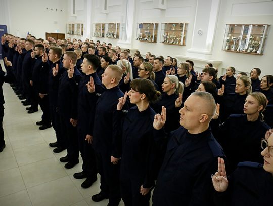 Ponad 100 nowych funkcjonariuszy w szeregach lubelskiej policji [GALERIA ZDJĘĆ]