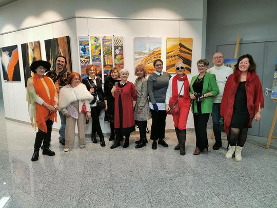 Wernisaż wystawy ""Wszystko jest obrazem" Stowarzyszenia Twórczego "Pasja".