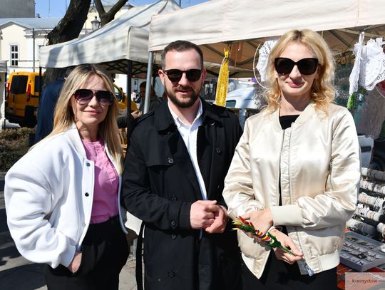 Krasnostawski Jarmark Wielkanocny. Tłumy na Rynku Miejskim [GALERIA ZDJĘĆ]