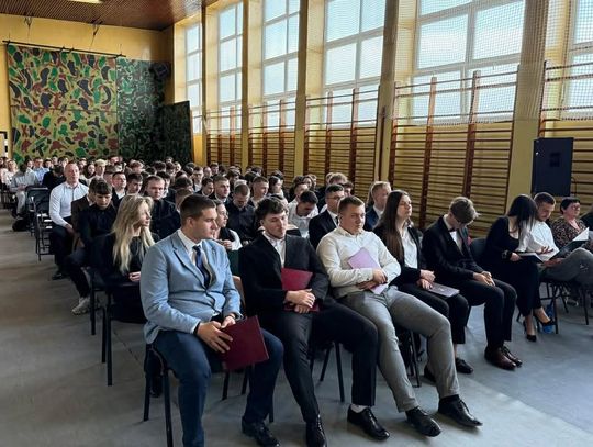 Zakończenie roku klas maturalnych w Zespole Szkół Energetycznych i Transportowych w Chełmie [GALERIA ZDJĘĆ]