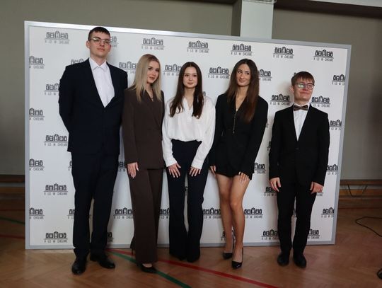 Zakończenie roku szkolnego klas maturalnych w II Liceum Ogólnokształcącym w Chełmie [GALERIA ZDJĘĆ]