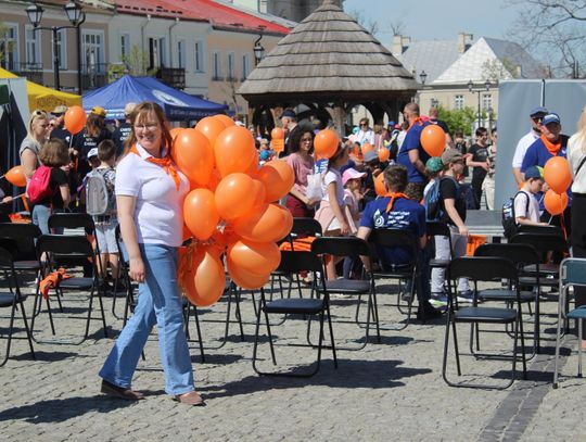 Dzień Godności Osób z Niepełnosprawnością Intelektualną na Placu Łuczkowskiego w Chełmie [GALERA ZDJĘĆ]