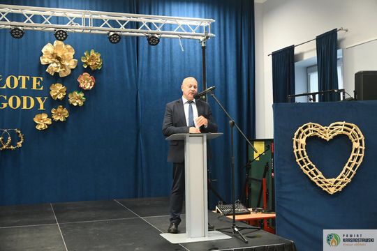 Pół wieku i więcej razem. W Fajsławicach świętowali niezwykłe małżeńskie jubileusze [GALERIA ZDJĘĆ]